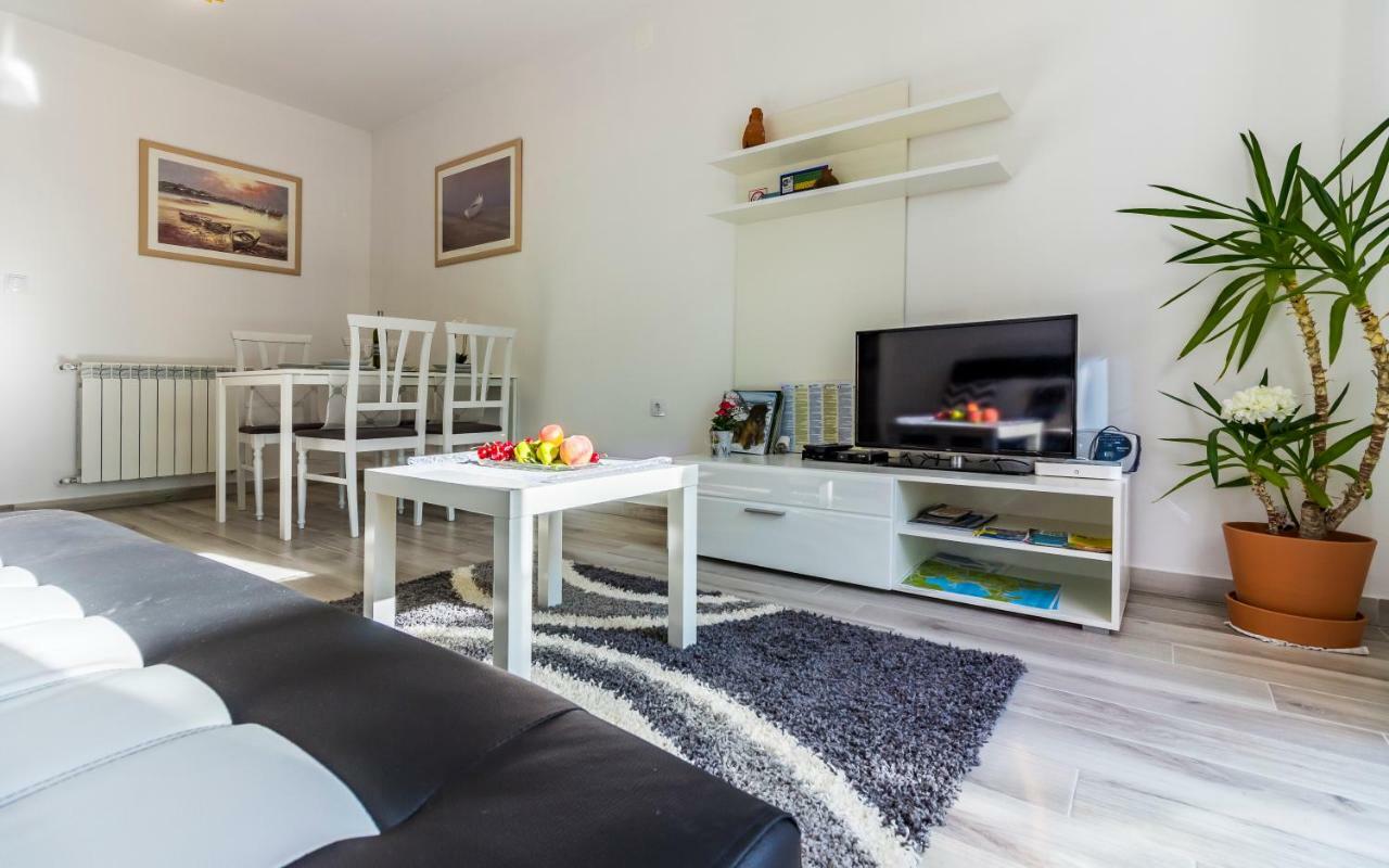 Apartment Mika Пула Экстерьер фото